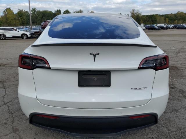 7SAYGDEF5NF549174 Tesla Model Y  6