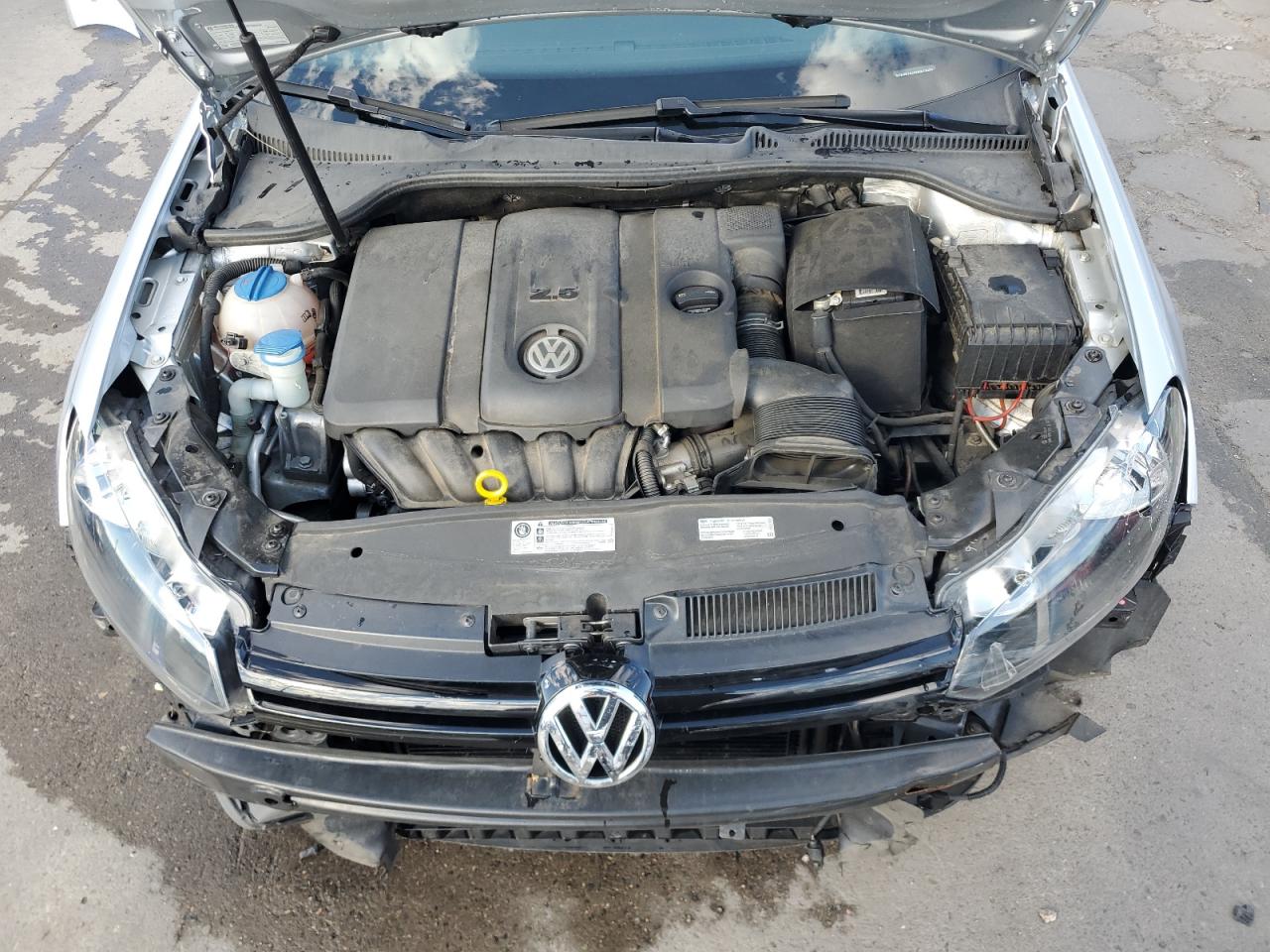 3VWKP7AJ5EM617030 2014 Volkswagen Jetta S