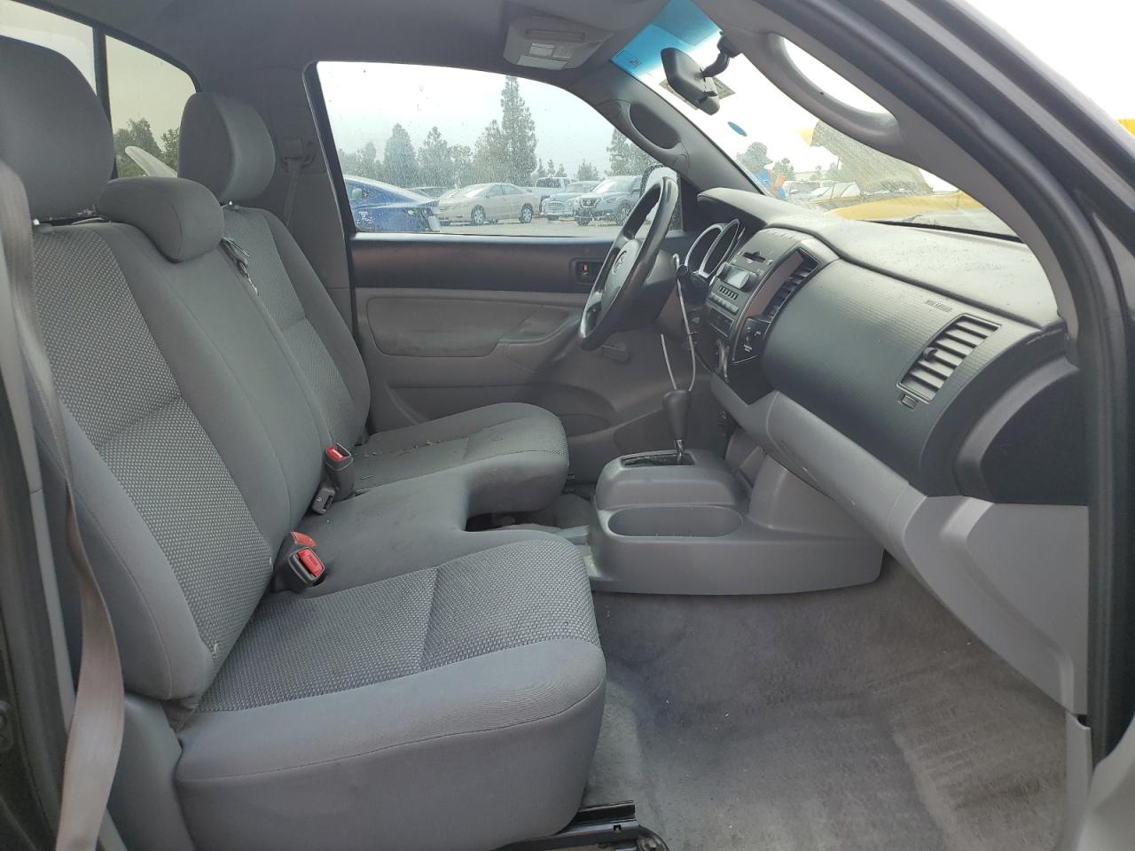 2006 Toyota Tacoma - Image 11
