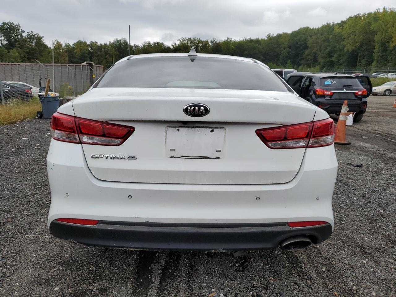 5XXGT4L38JG248130 2018 Kia Optima Lx