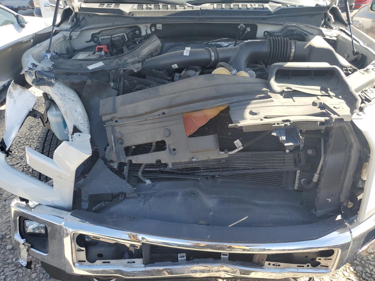 2015 Ford F-150 - Image 13