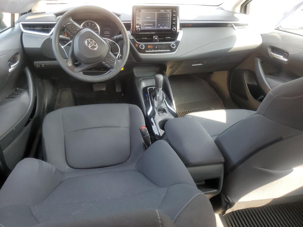 2020 Toyota Corolla Le VIN: 5YFEPRAE1LP103843 Lot: 70382094