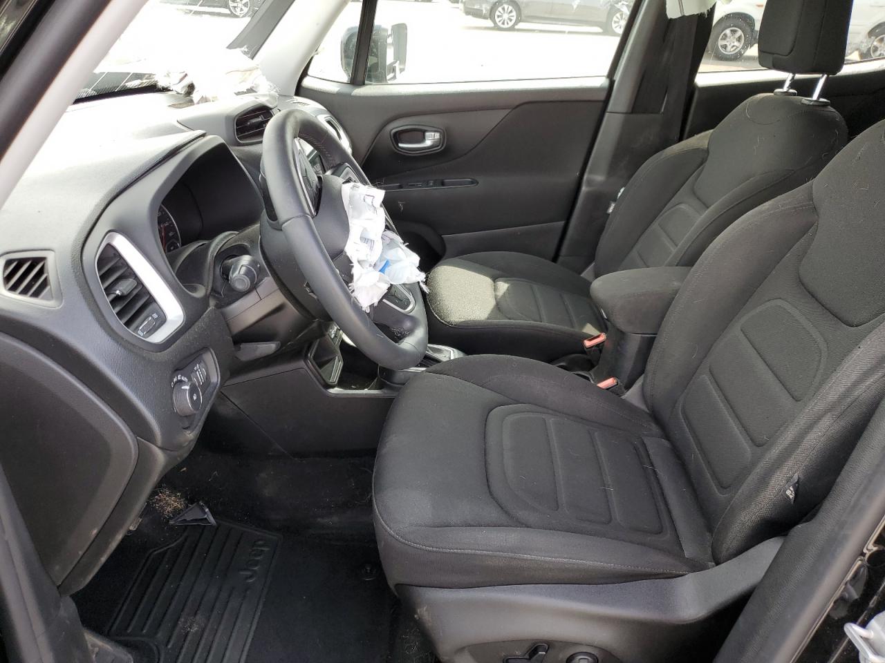 ZACNJABB3KPJ98686 2019 Jeep Renegade Latitude