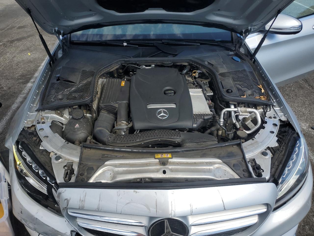 55SWF4JB8JU247610 2018 Mercedes-Benz C 300