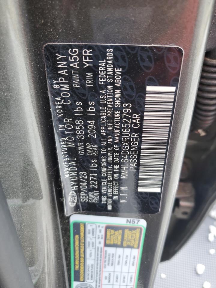 2024 Hyundai Elantra - Image 15