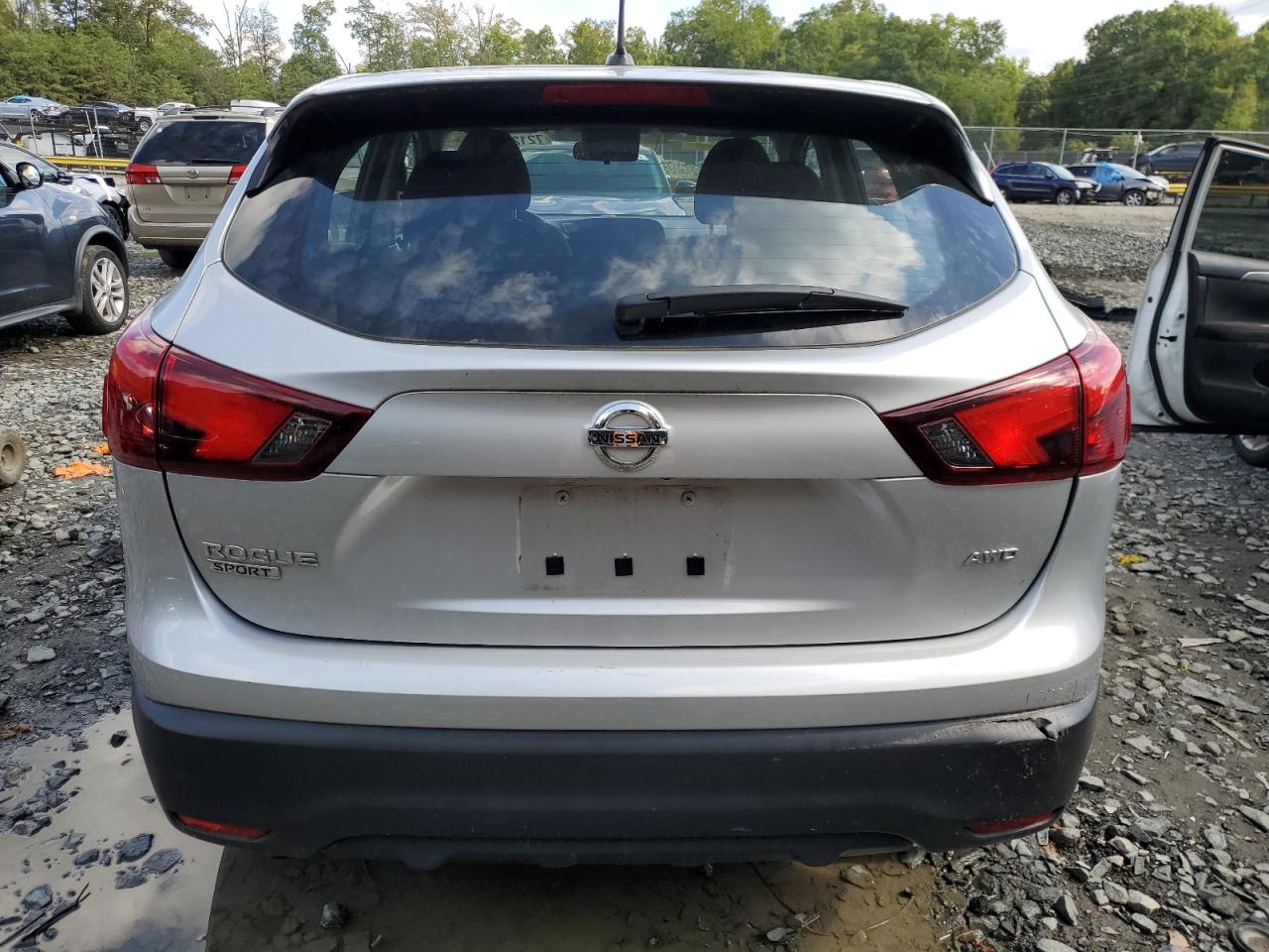 JN1BJ1CR5KW350491 2019 Nissan Rogue Sport S