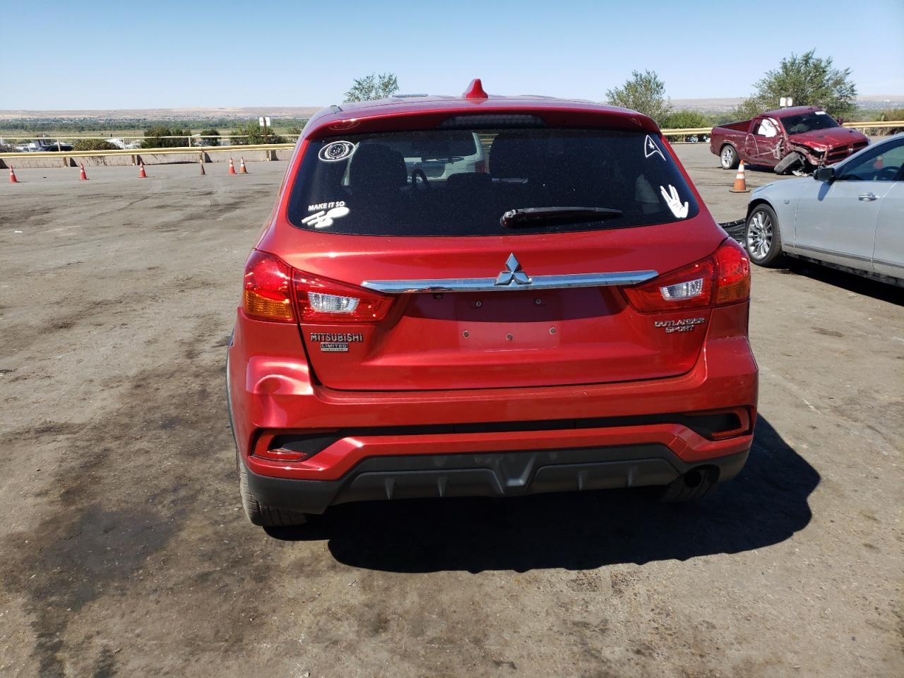 JA4AP3AU0JU007747 2018 Mitsubishi Outlander Sport Es