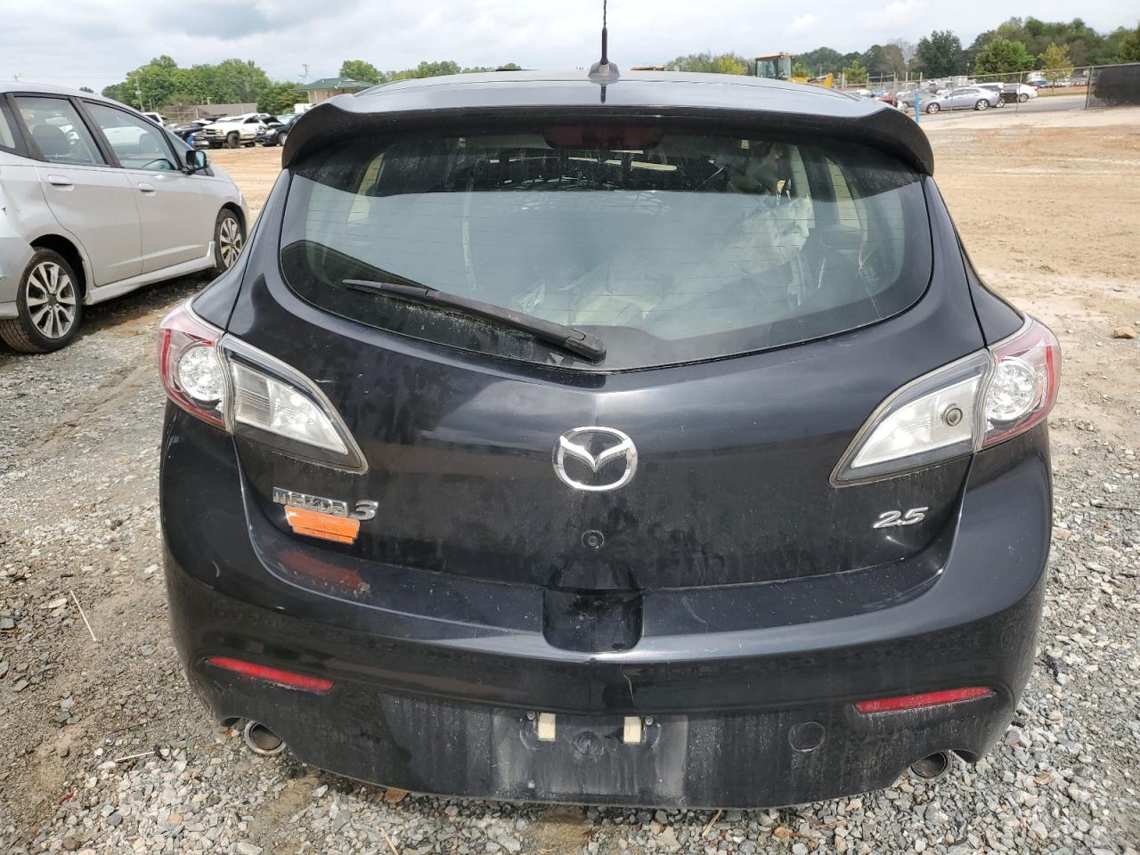 2011 Mazda 3 S VIN: JM1BL1M66B1372430 Lot: 73017184