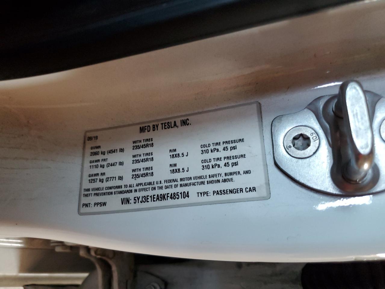 5YJ3E1EA9KF485104 2019 Tesla Model 3