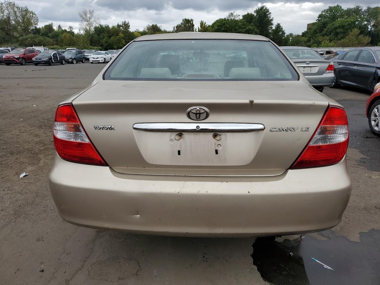 2002 Toyota Camry Le VIN: 4T1BE32K02U012098 Lot: 72148314