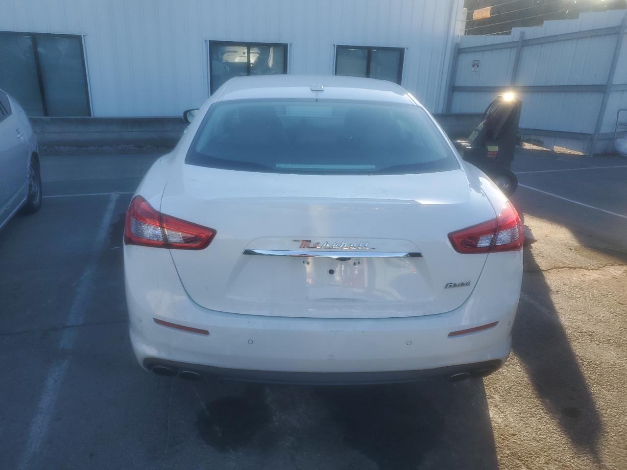 ZAM57XSA8J1295002 2018 Maserati Ghibli