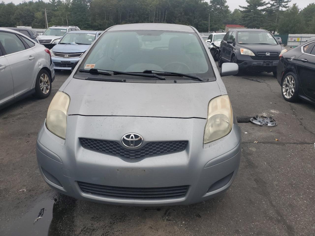 2010 Toyota Yaris - Image 5
