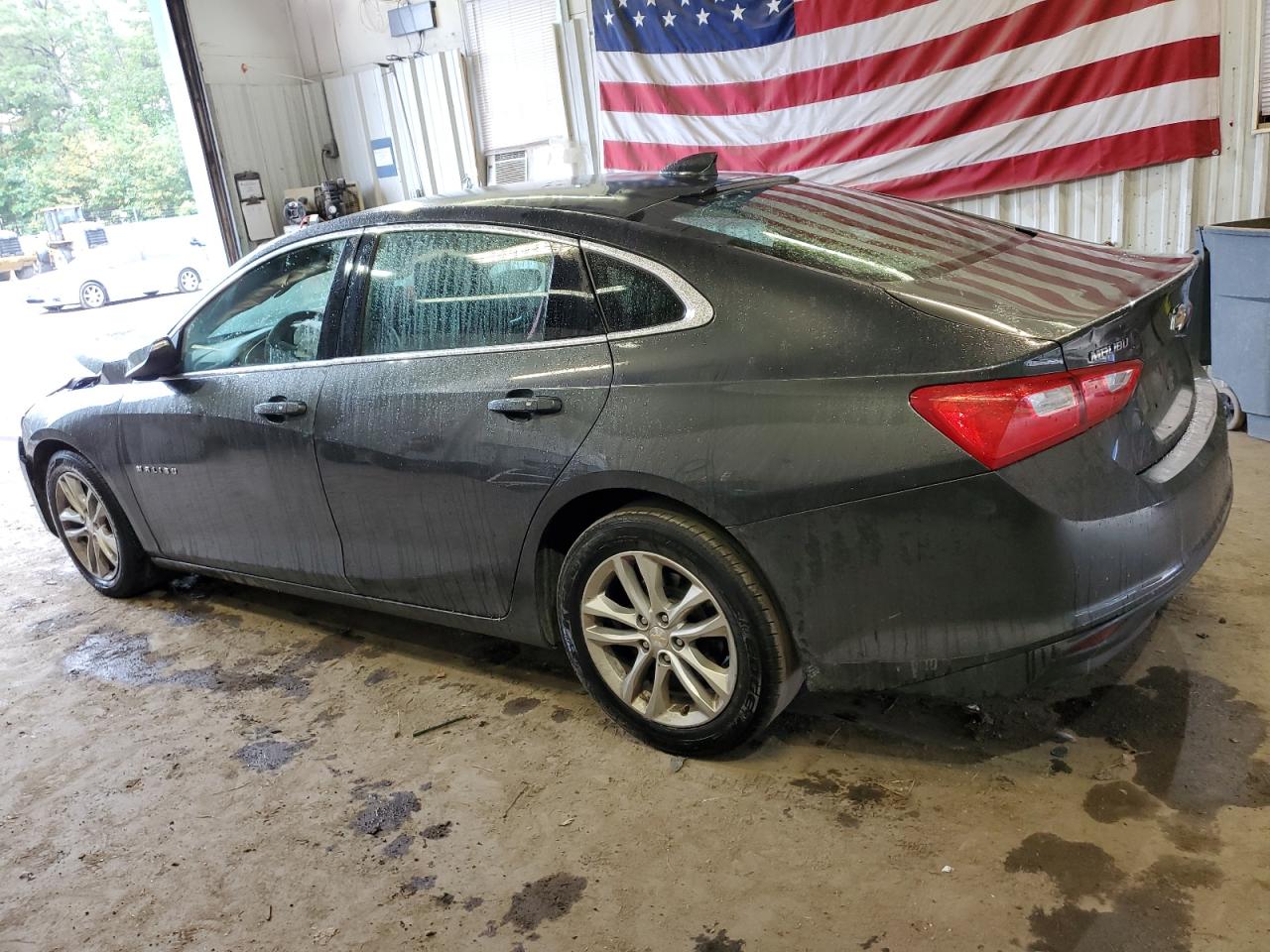 2016 Chevrolet Malibu - Image 2