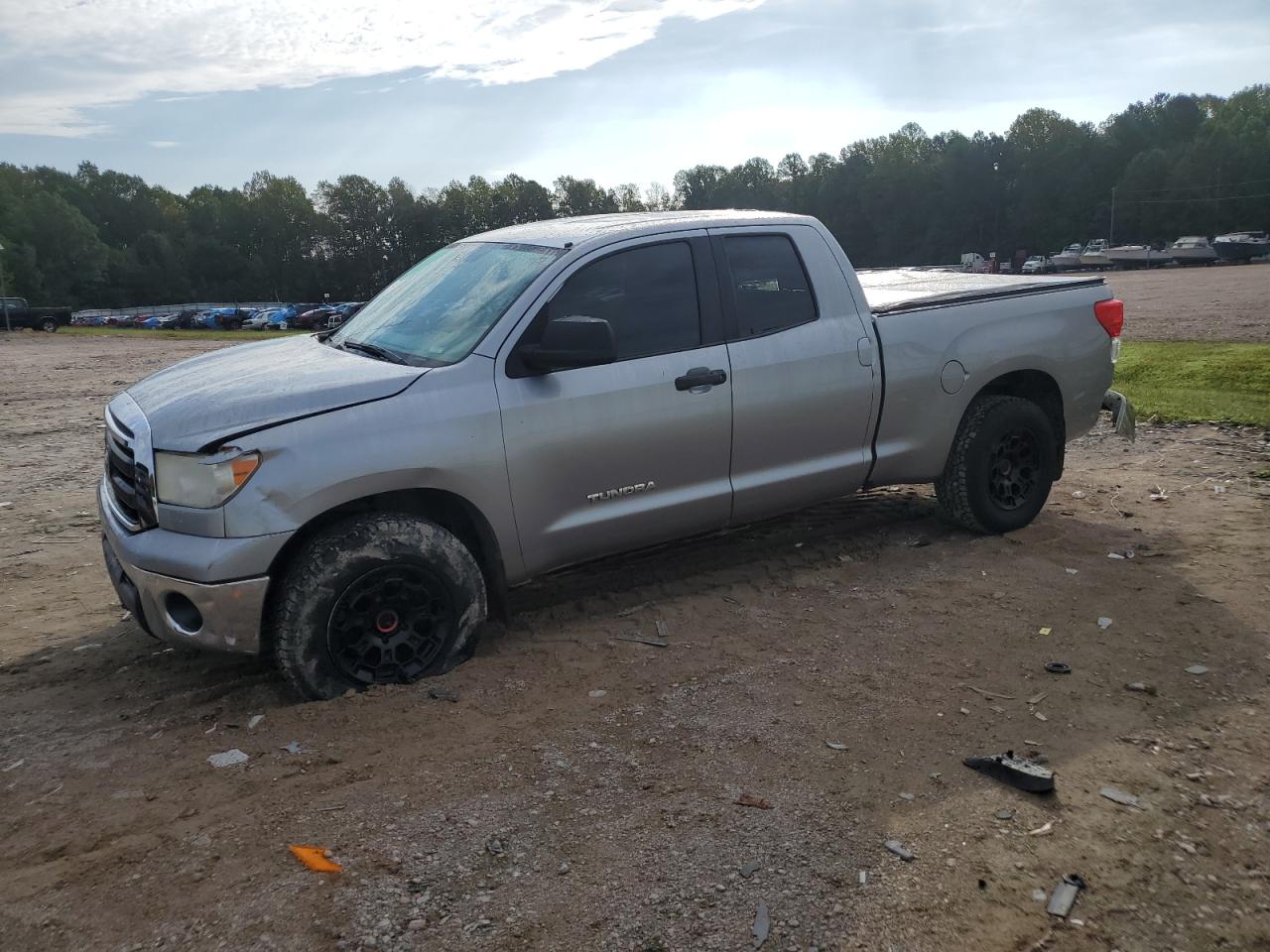 2013 TOYOTA TUNDRA