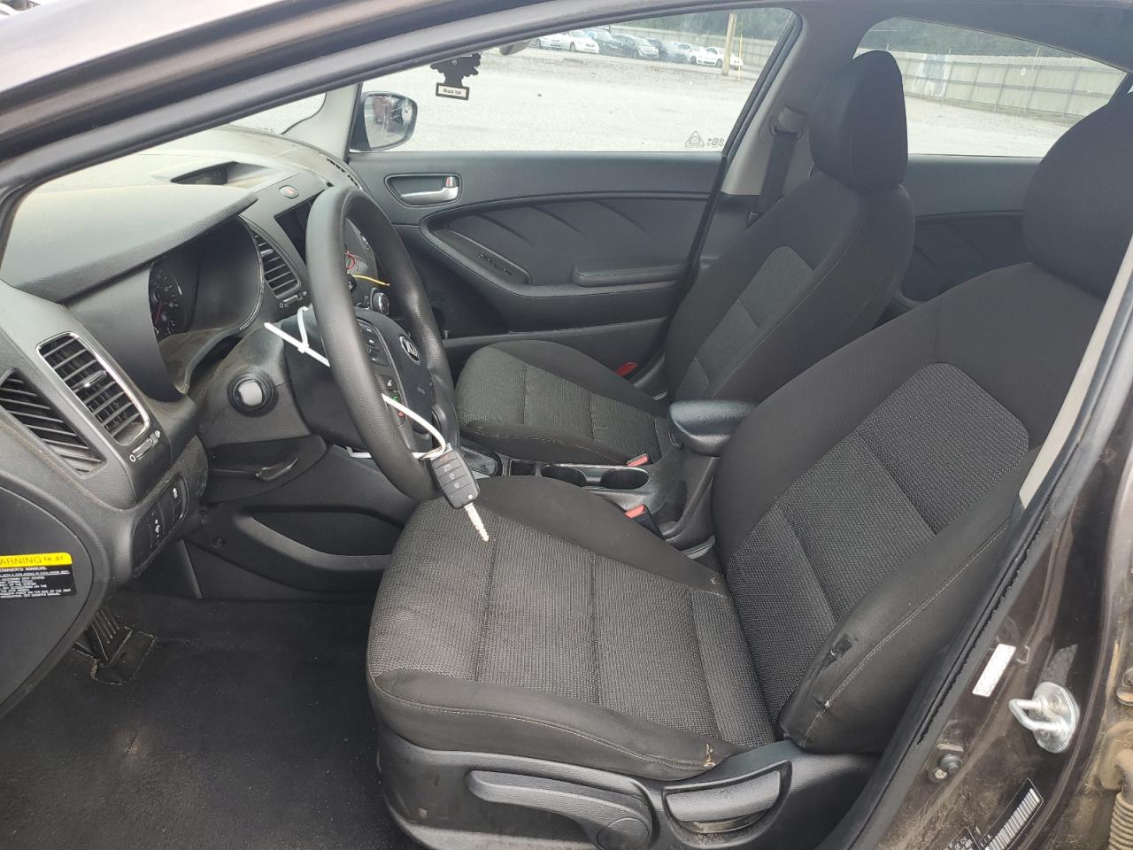 2017 Kia Forte Lx VIN: 3KPFK4A76HE070158 Lot: 70663064