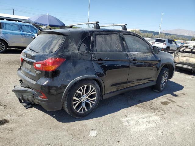  MITSUBISHI OUTLANDER 2018 Czarny