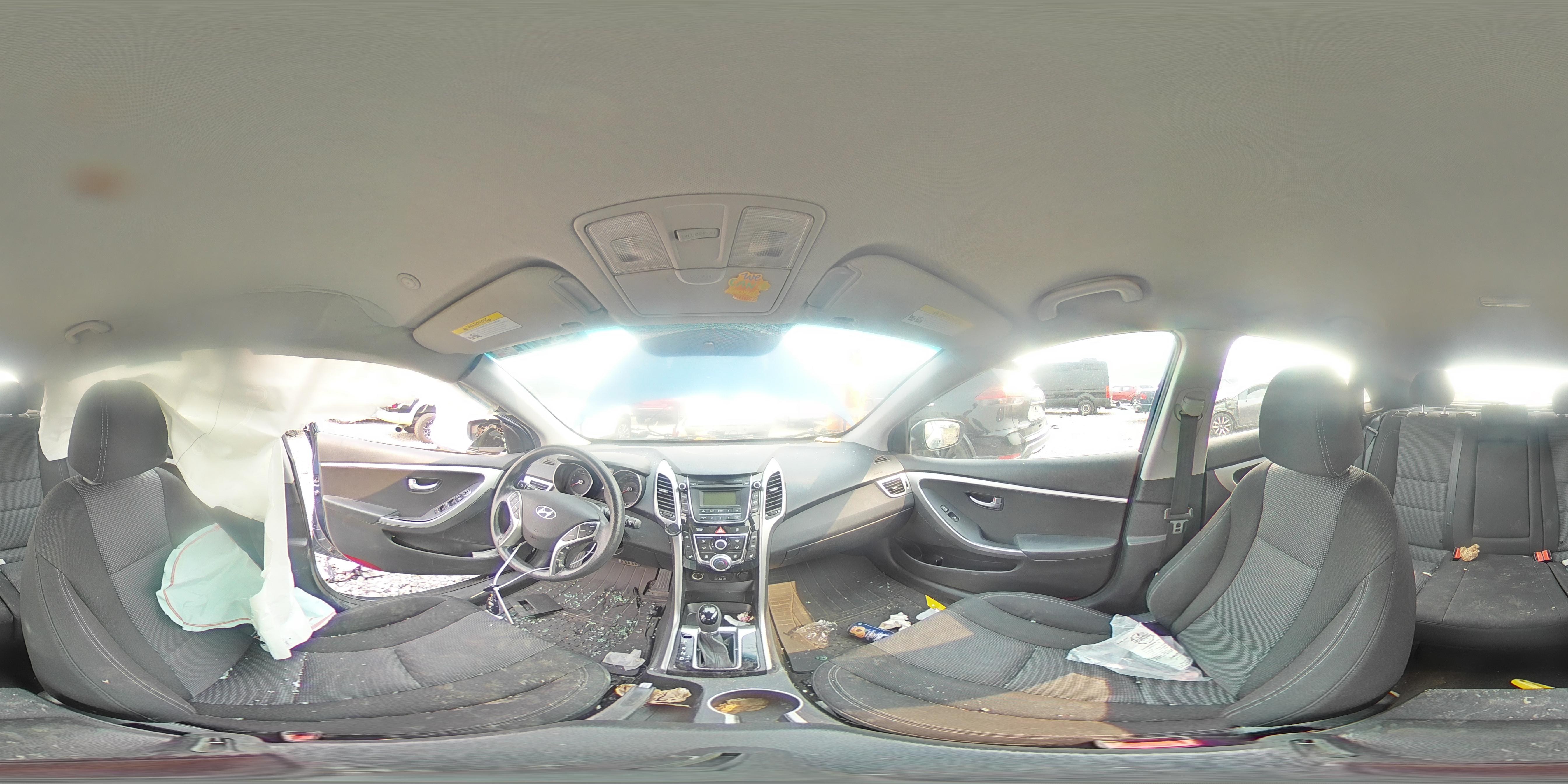 2014 Hyundai Elantra - Image 13