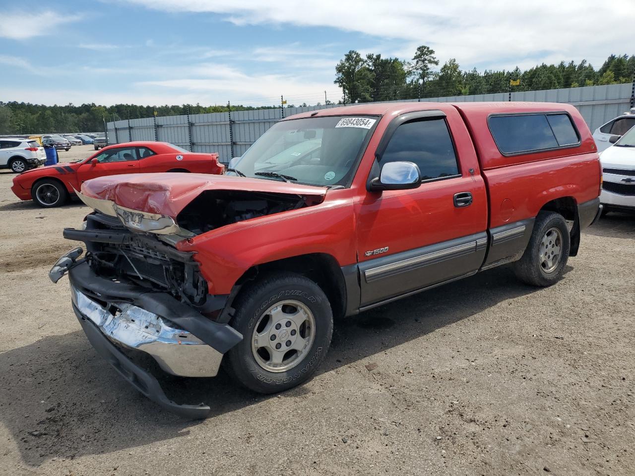 2000 Chevrolet Silverado - Image 1