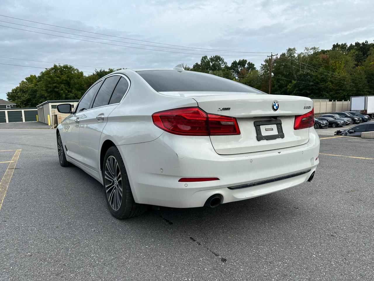 WBAJA7C36HG903978 2017 BMW 5 SERIES - Image 2