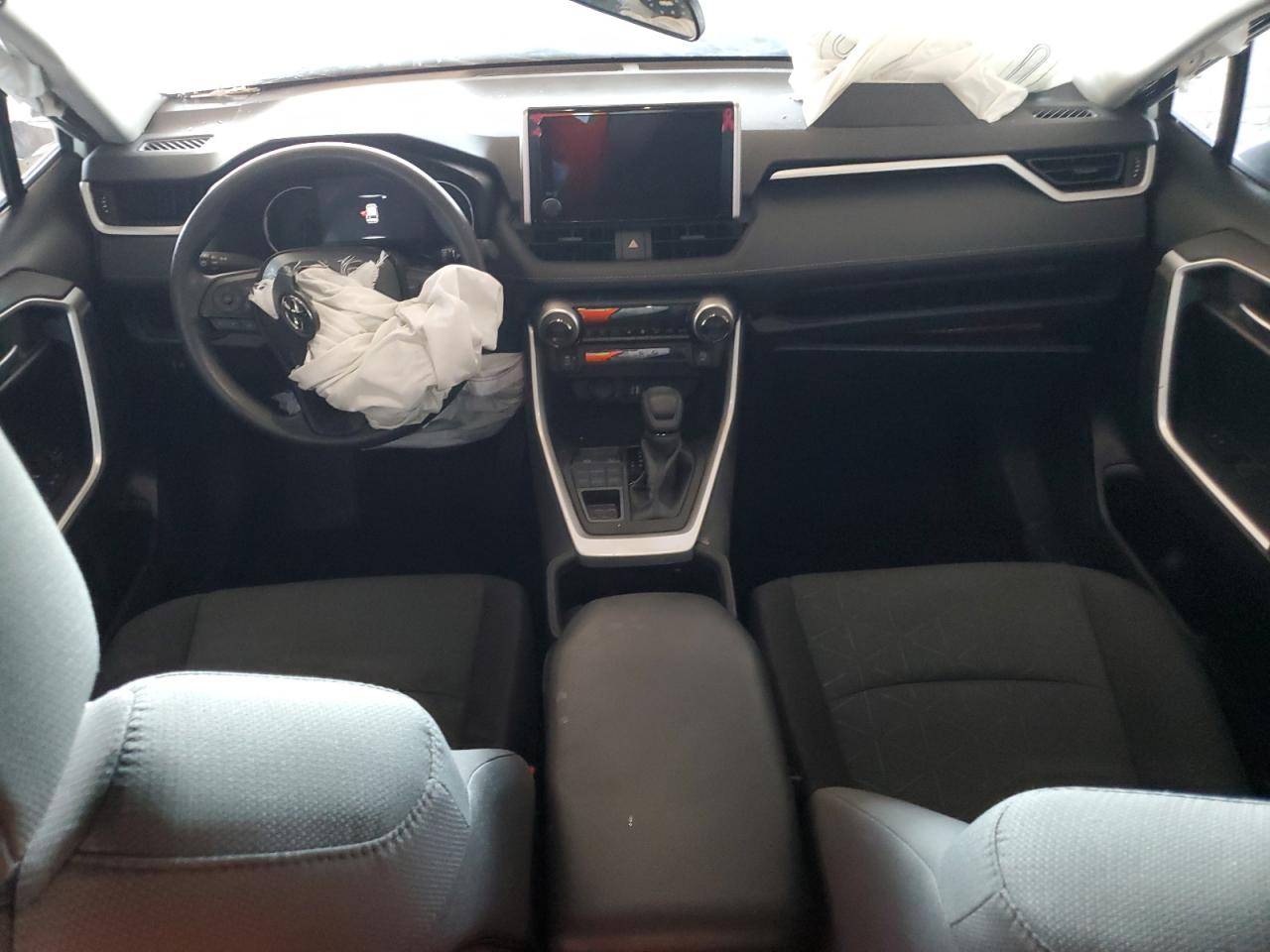 2023 Toyota RAV 4 - Image 8
