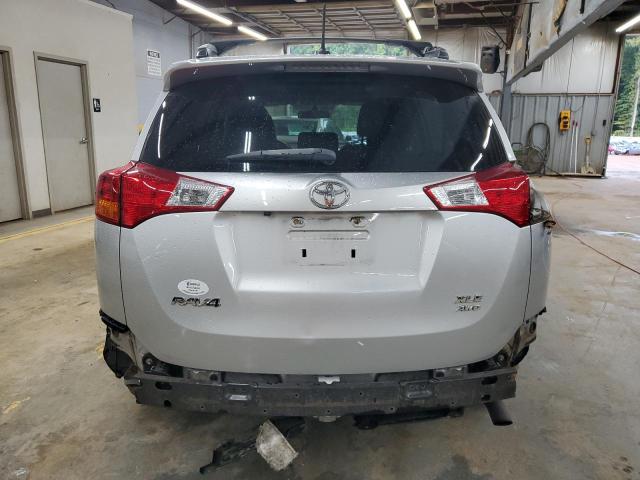  TOYOTA RAV4 2015 Серебристый