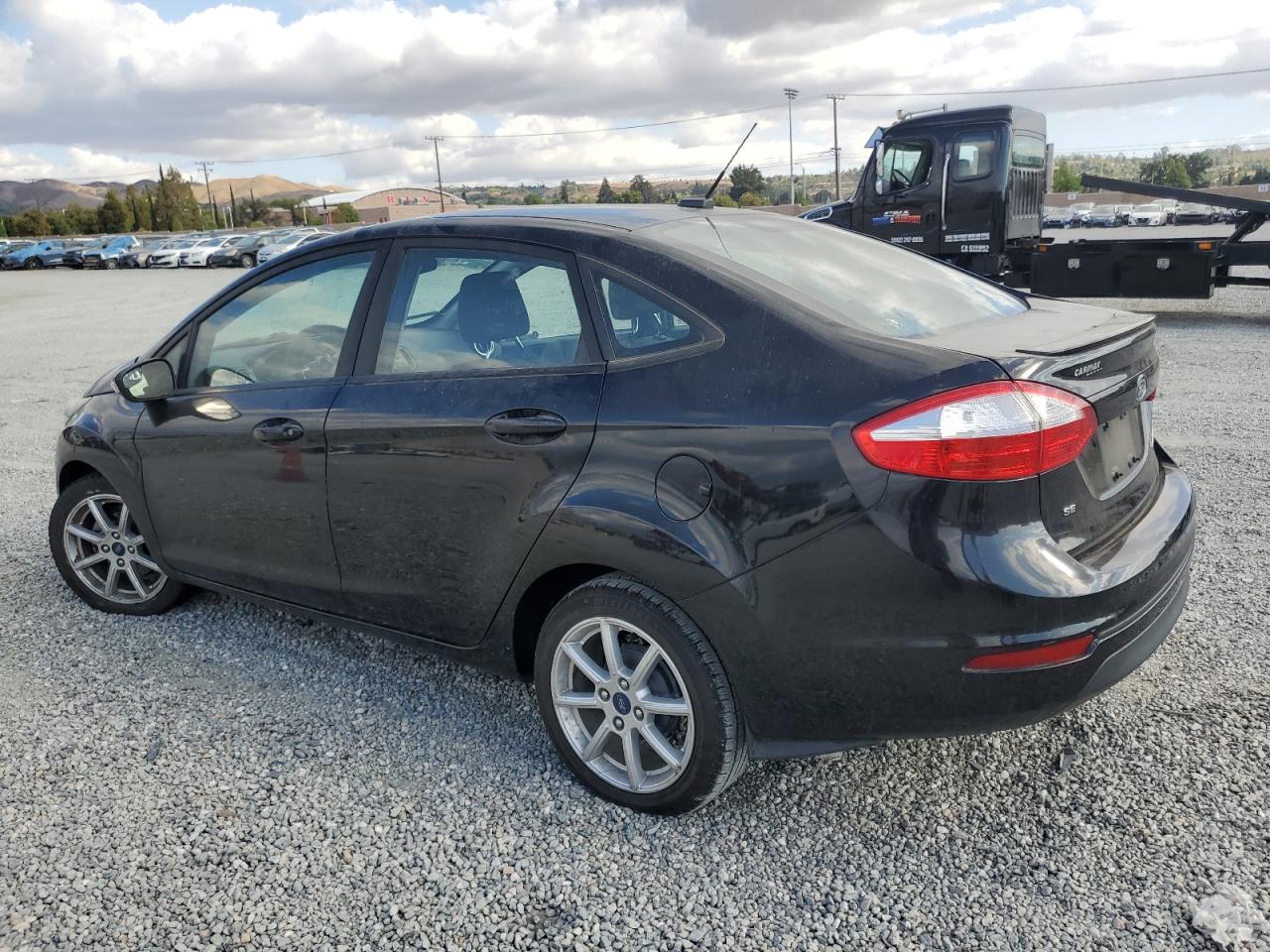 VIN 3FADP4BJ1KM164258 2019 FORD FIESTA no.2