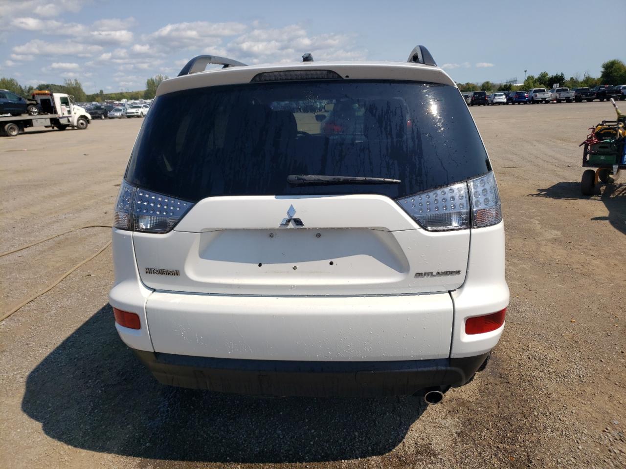 2013 Mitsubishi Outlander Es VIN: JA4AS2AW2DU608236 Lot: 69133674