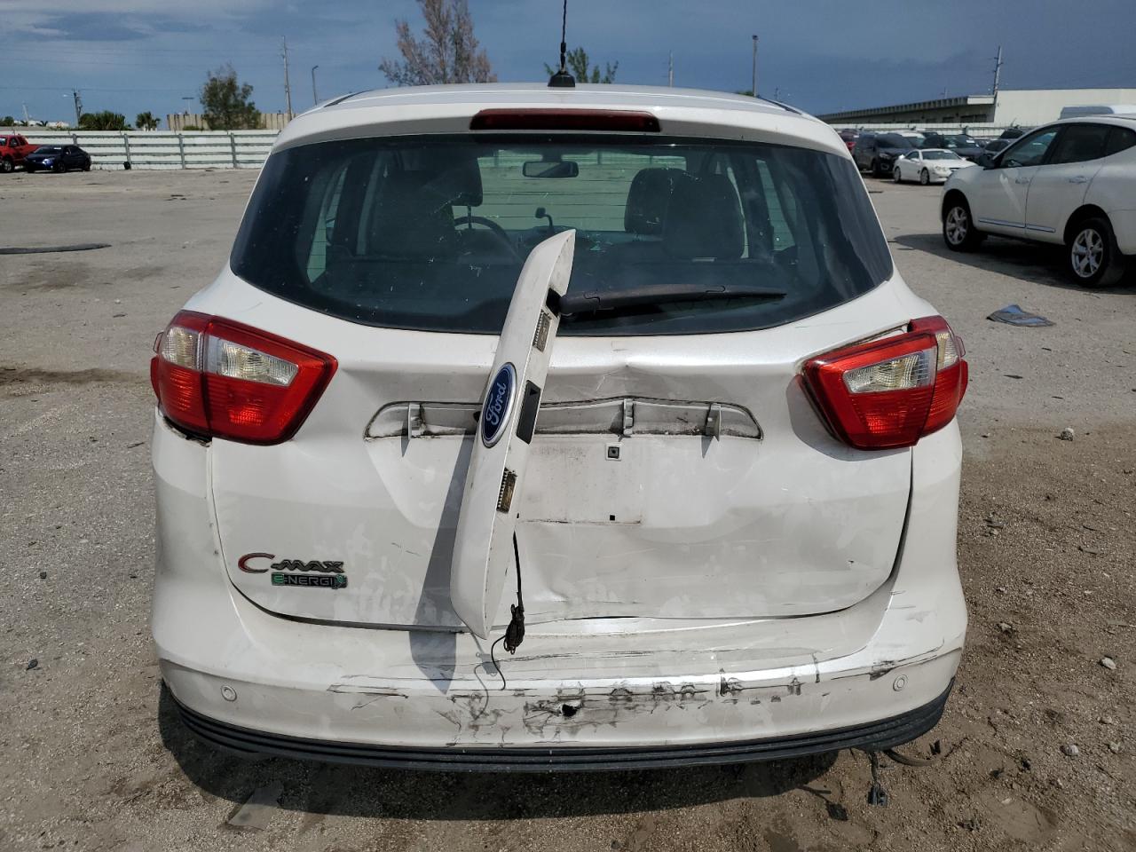 1FADP5CU5DL529169 2013 Ford C-Max Premium