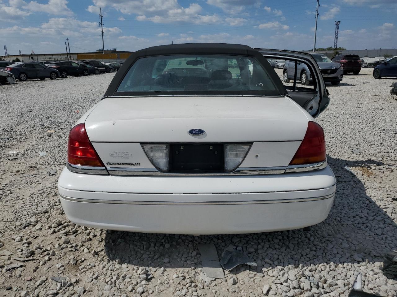 2000 Ford Crown Victoria Lx VIN: 2FAFP74W0YX131199 Lot: 72509934