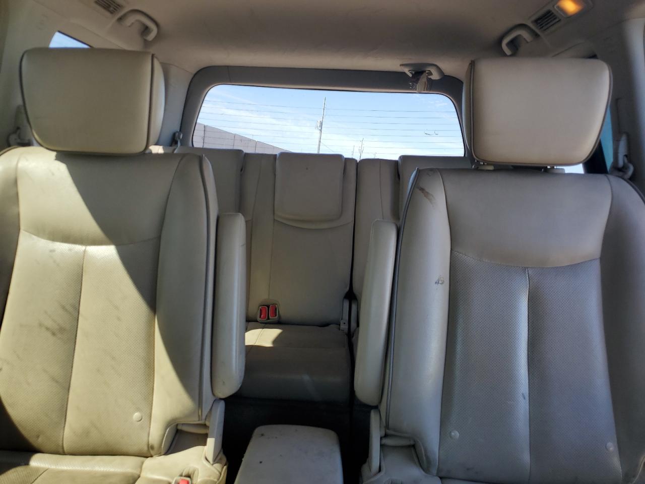 2015 Nissan Quest - Image 10