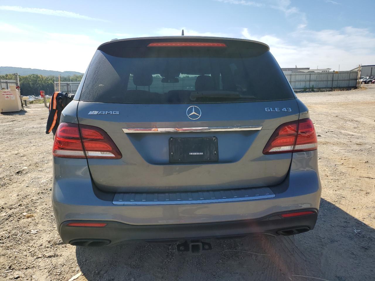 4JGDA6EB5HA968883 2017 Mercedes-Benz Gle 43 Amg