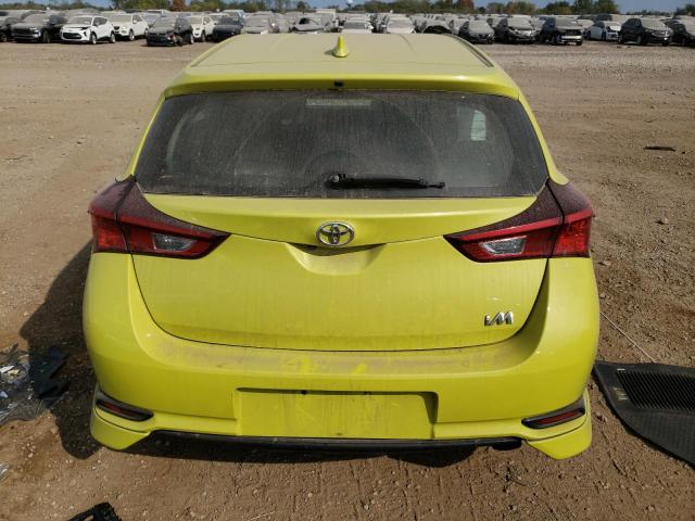 Hatchbacks TOYOTA COROLLA 2017 Green