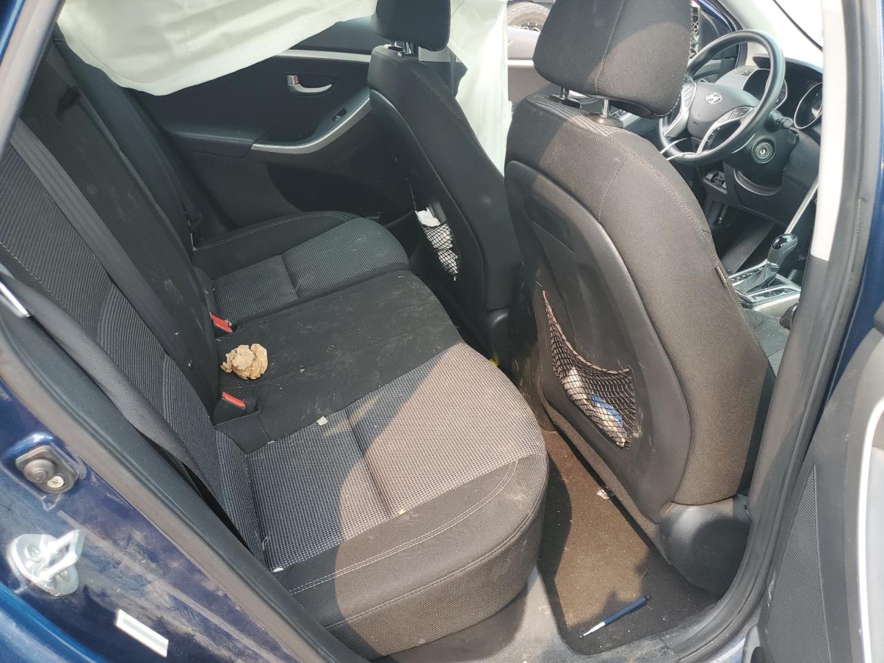 2014 Hyundai Elantra - Image 10