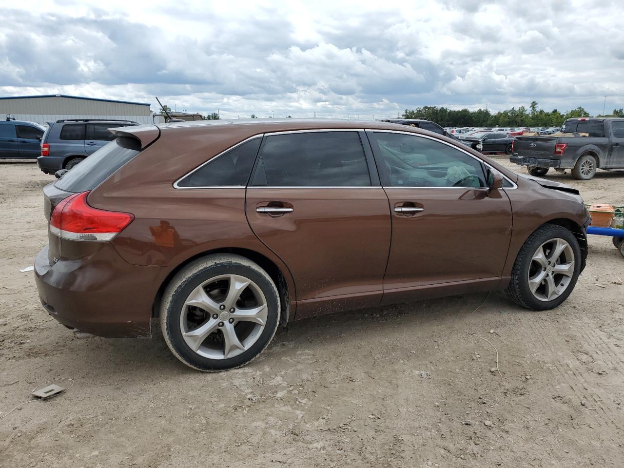 4T3ZK3BB4CU047744 2012 Toyota Venza Le