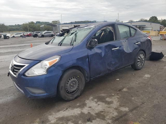  NISSAN VERSA 2018 Синий