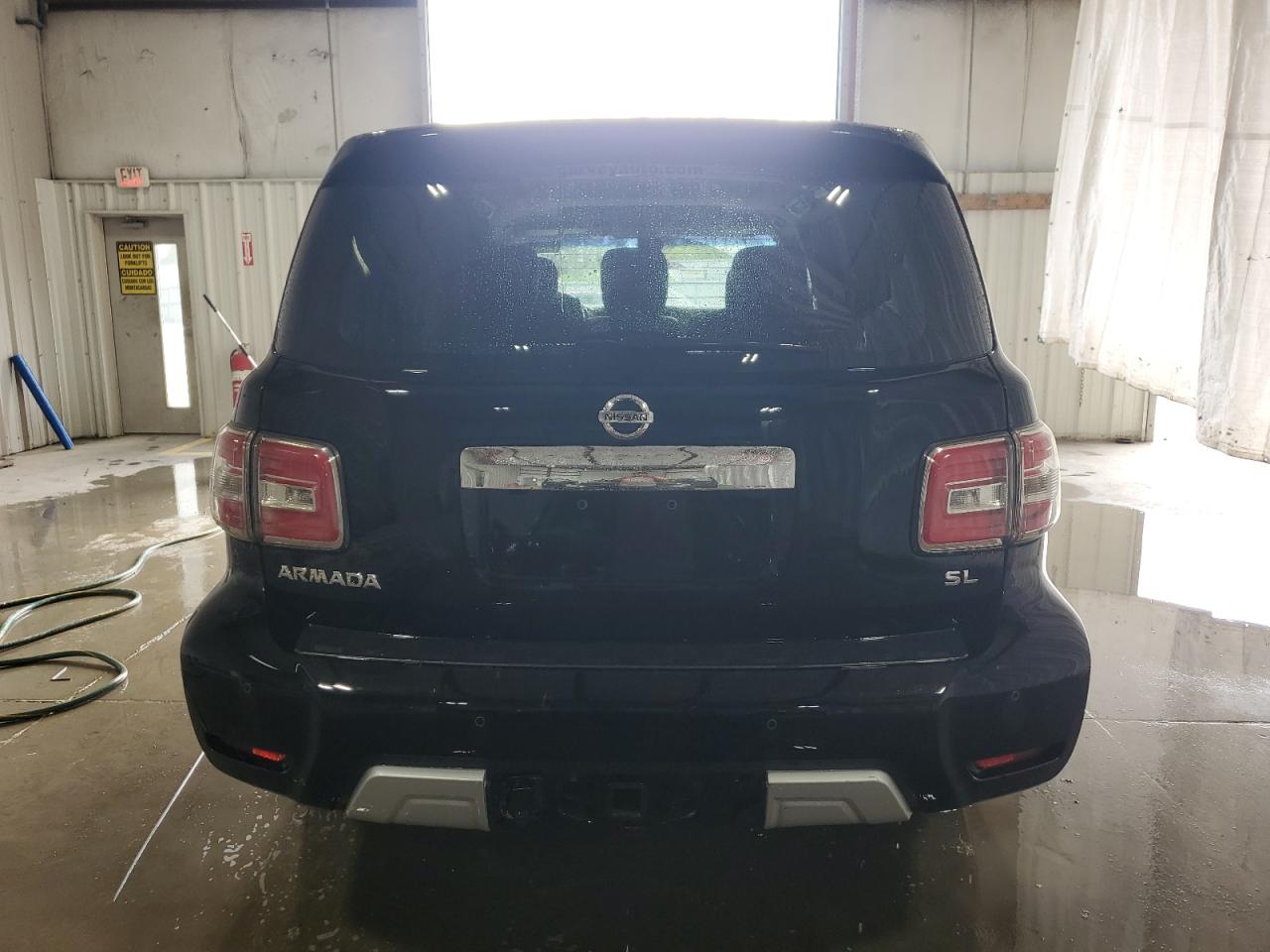 JN8AY2NC5H9510030 2017 Nissan Armada Sv