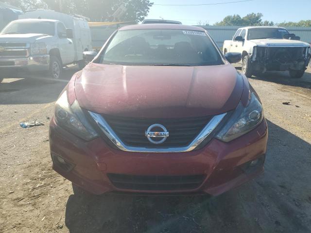  NISSAN ALTIMA 2017 Червоний