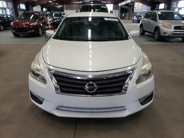 Седаны NISSAN ALTIMA 2015 Белы