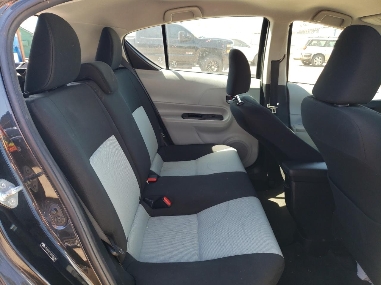 JTDKDTB31C1014025 2012 Toyota Prius C