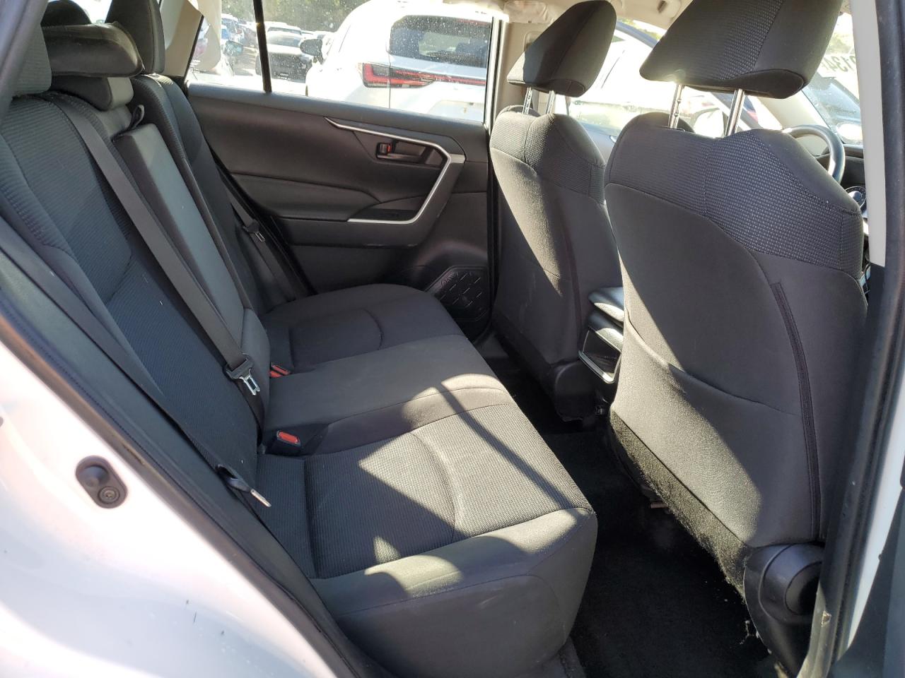 2019 Toyota RAV 4 - Image 11