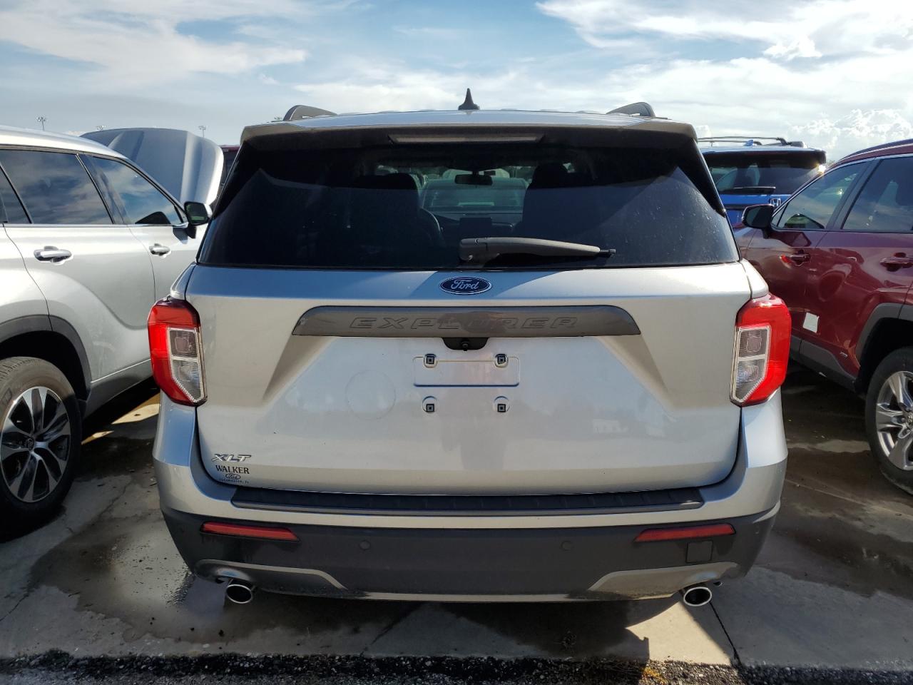 1FMSK7DH2NGA35578 2022 Ford Explorer Xlt