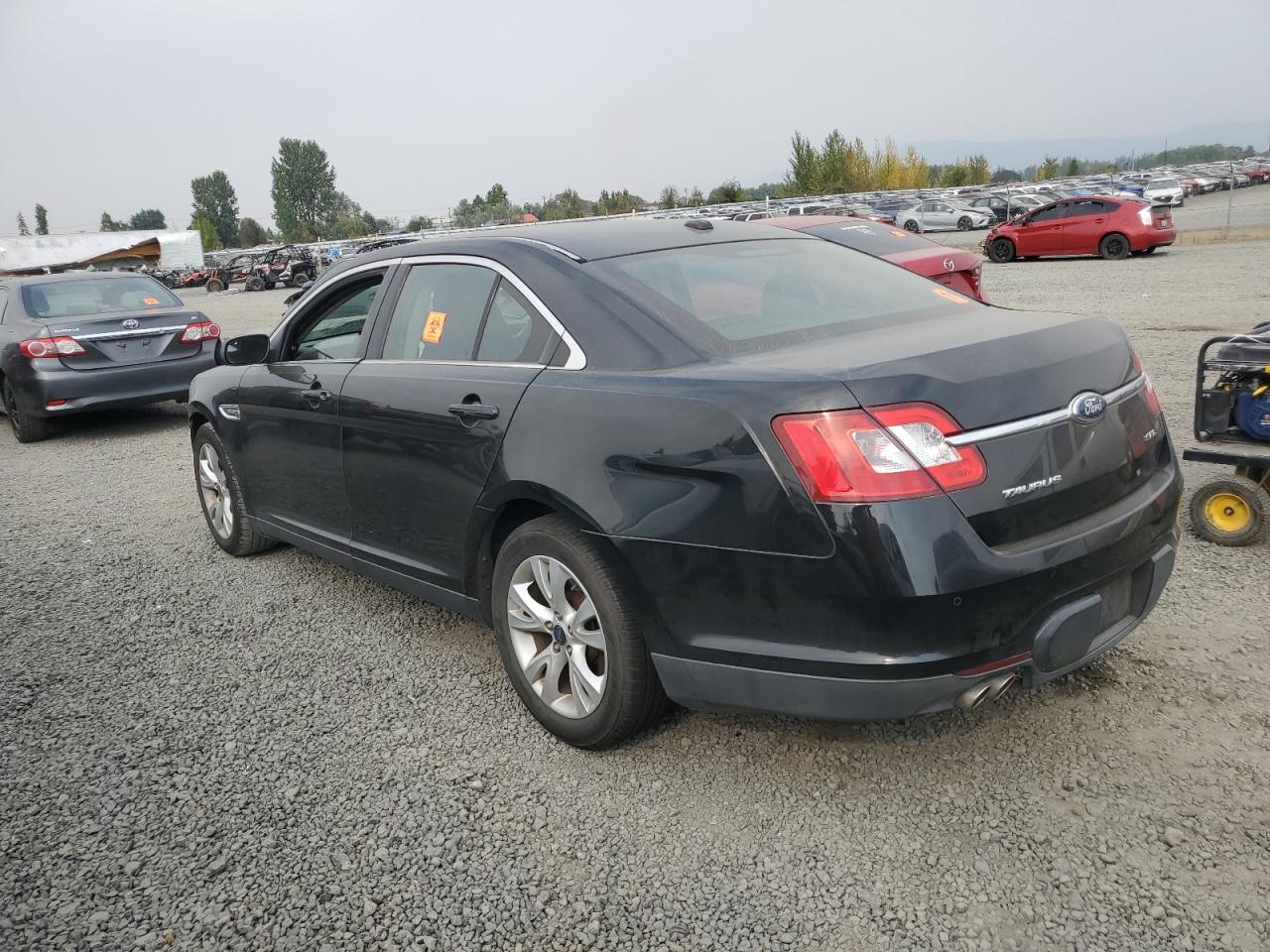 2012 Ford Taurus - Image 2