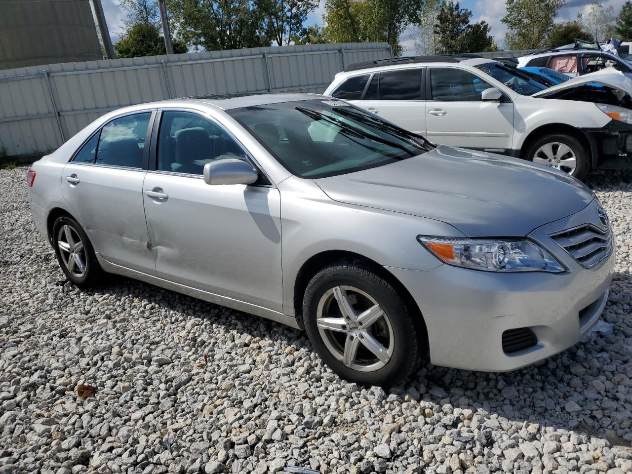 2011 Toyota Camry - Image 4