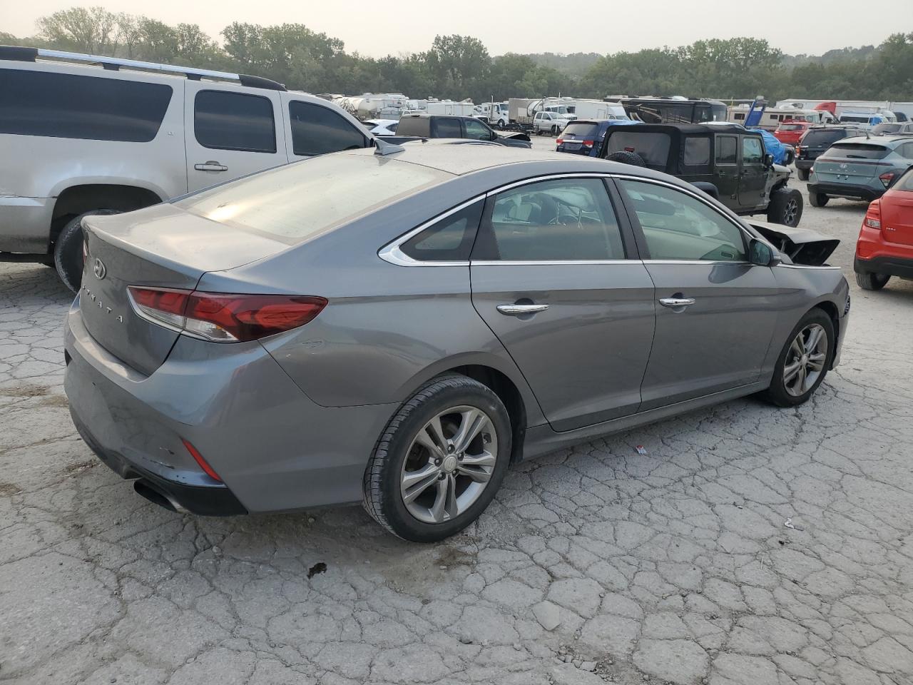 2018 Hyundai Sonata - Image 3