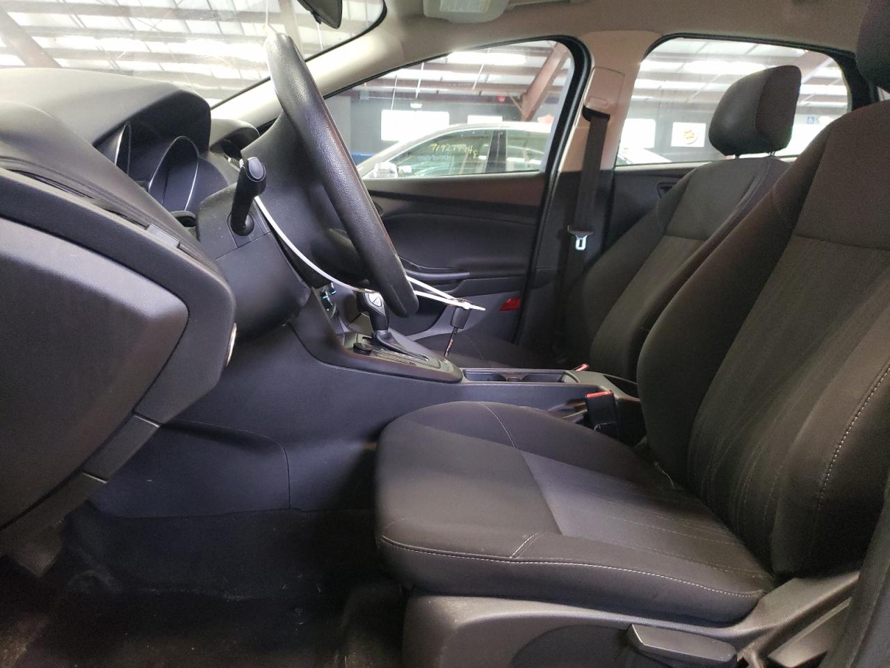 1FADP3E28JL208142 2018 Ford Focus S