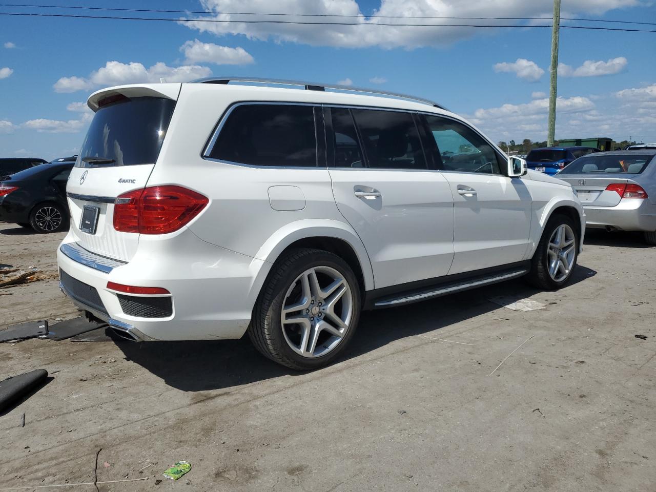 VIN 4JGDF7DE0GA685082 2016 MERCEDES-BENZ GL-CLASS no.3