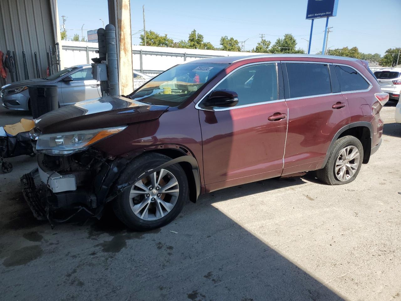 5TDJKRFH8FS114267 2015 TOYOTA HIGHLANDER - Image 1