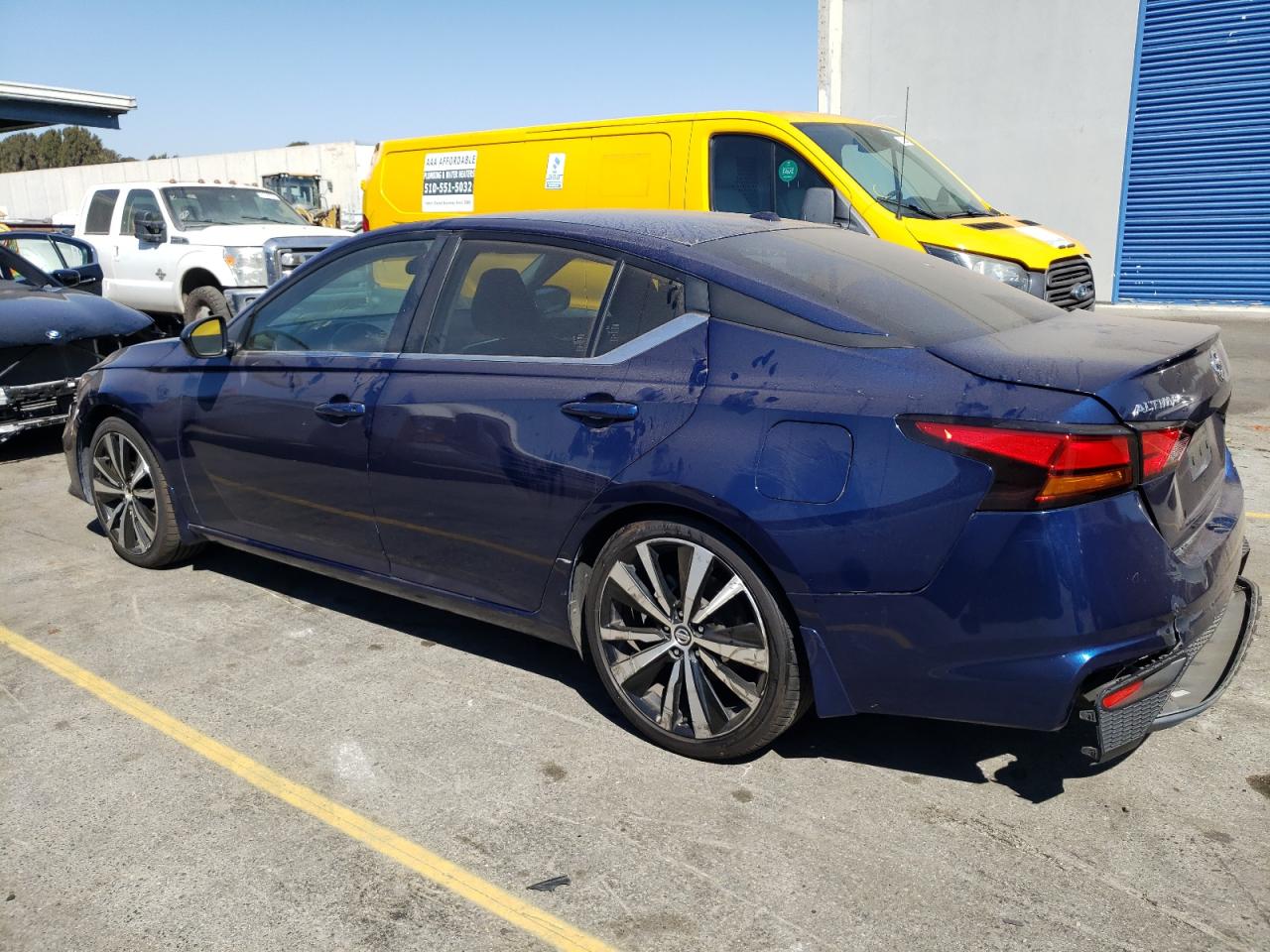 2019 Nissan Altima - Image 2