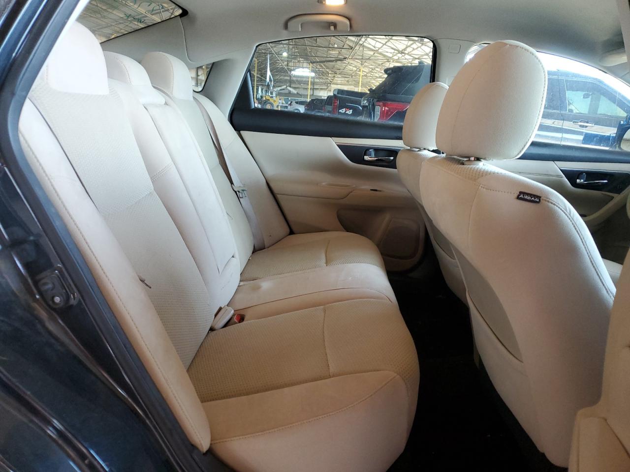 2015 Nissan Altima - Image 10