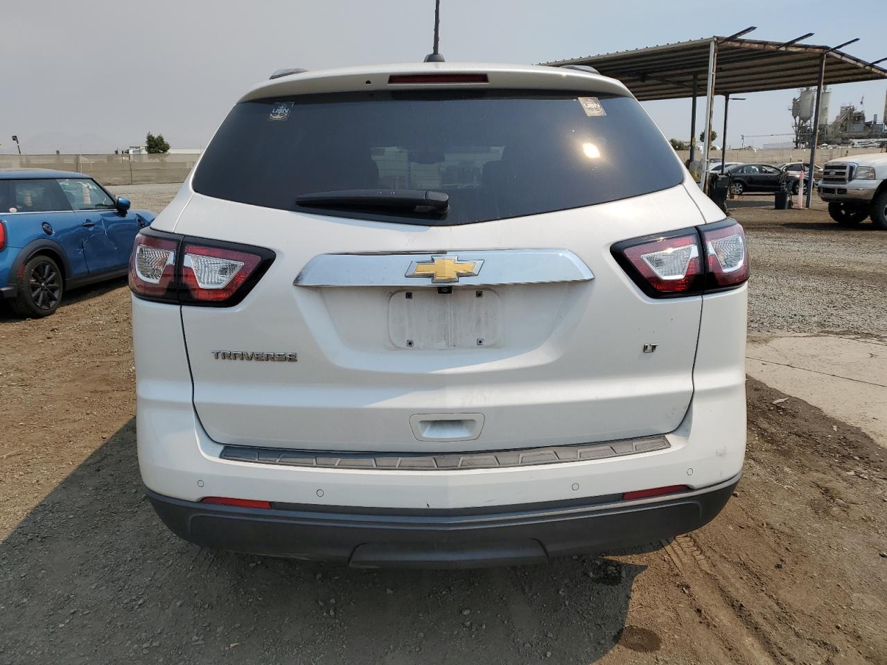 1GNKVHKD5HJ221731 2017 Chevrolet Traverse Lt